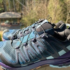 Salomon Women's Blue Trail Running Shoes